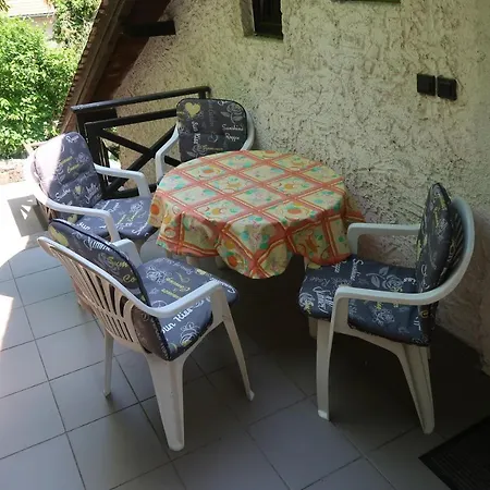 Feriehus Varalja Vendeghaz Tihany